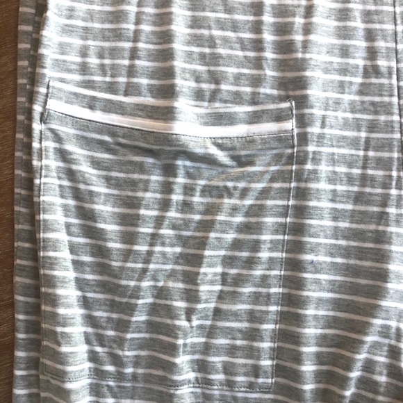 Gap Love Capri striped lounge romper - Picture 2 of 4